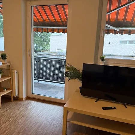 Cozy With 3 Bedrooms, Balcony, Up To 5 People Appartamento